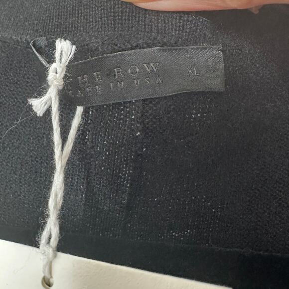 NWT The Row Black Amherst V-Neck Long Sleeve Cashmere Blend Sweater XL - Picture 9 of 16